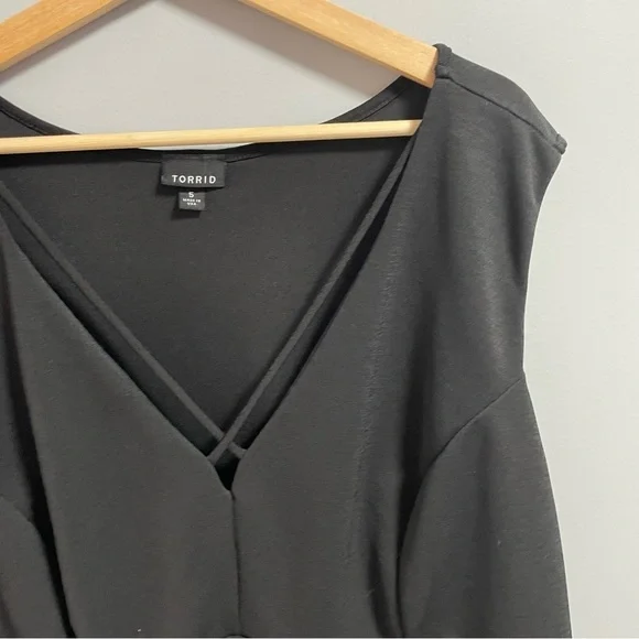 Torrid Top - Picture 3 of 4